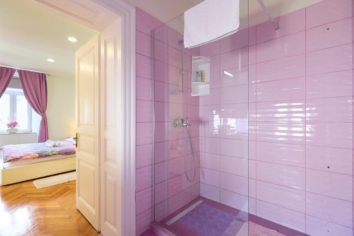 Spacious 4 Bedroom Appartement