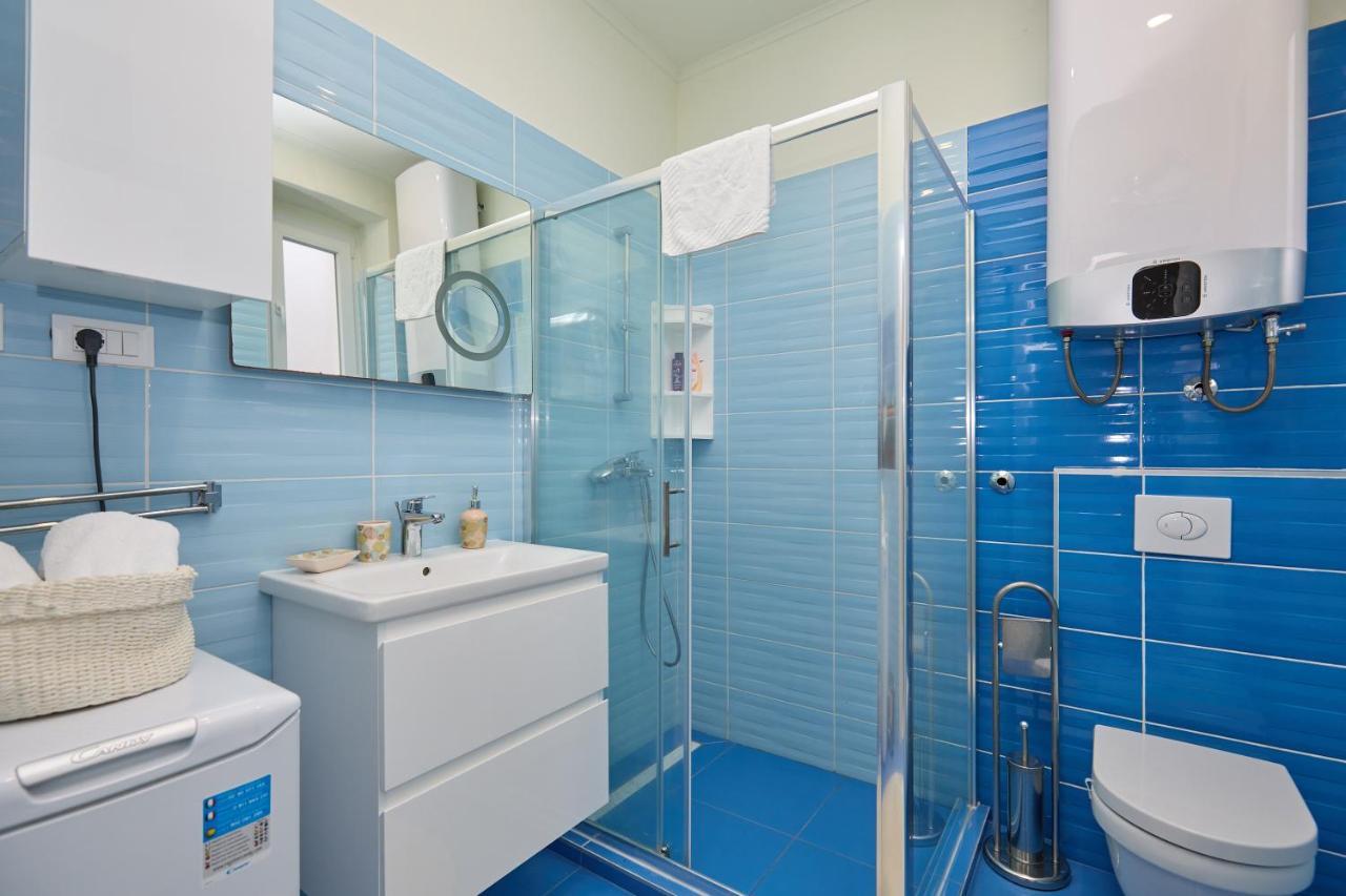 Spacious 4 Bedroom Apartman